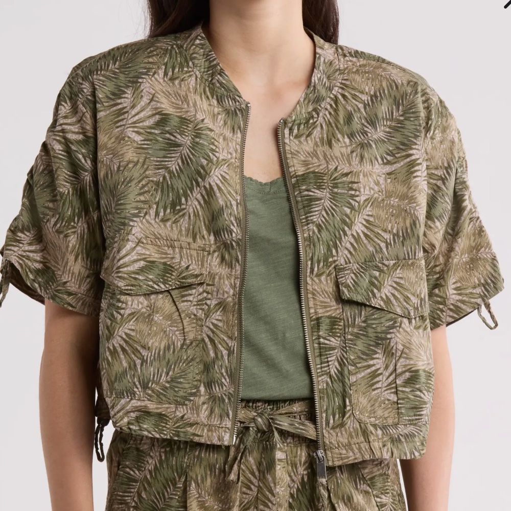 Green Palm-Print Cropped Jacket